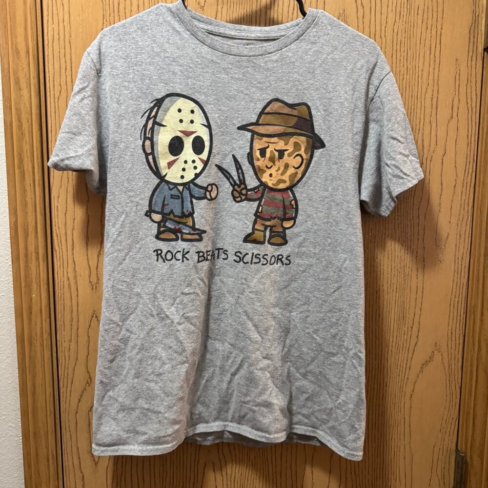 Graphic T-shirt size M
